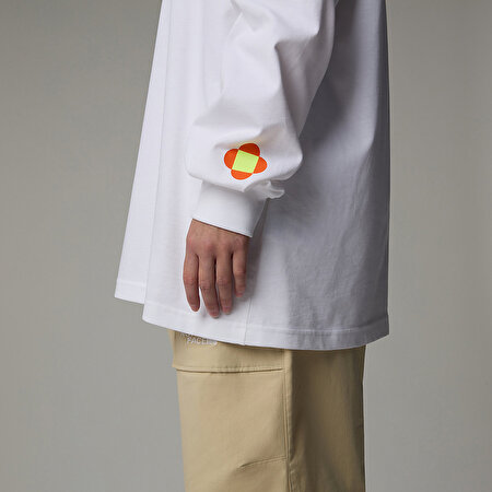 TNF X YINKA ILORI GRAPHIC UZUN KOLLU TİŞÖRT