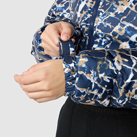 KADIN NUPTSE KISA MONT