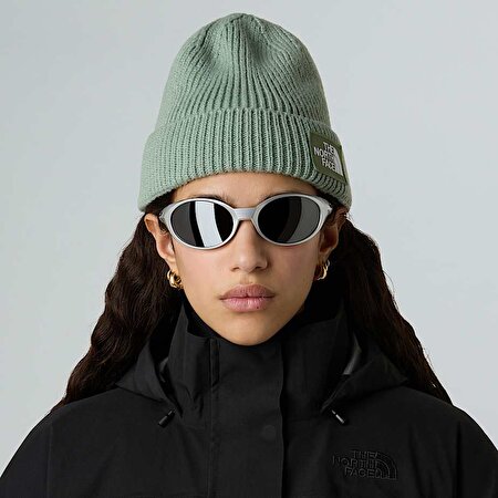 TNF Logo Box Cuffed Bere