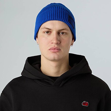 TNF Logo Box Cuffed Bere