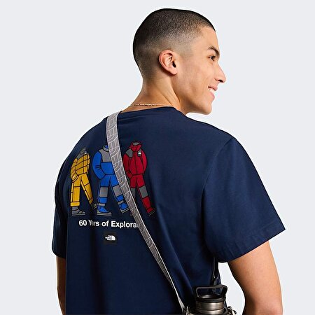 Erkek TNF Celebration Relaxed Graphic Tişört