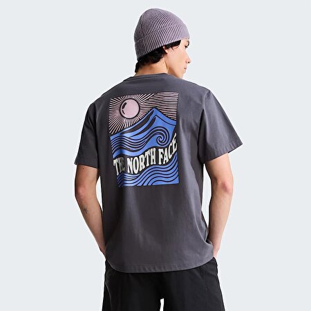 Erkek Mountain Escape Relaxed Graphic Tişört