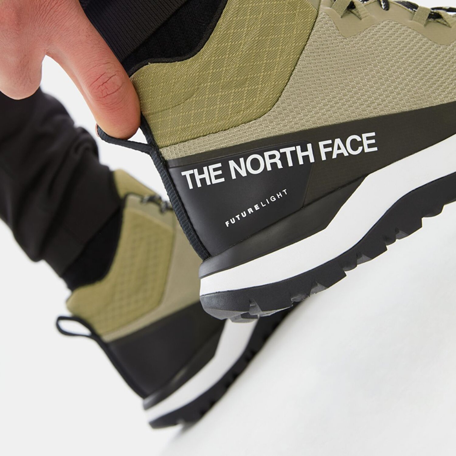 The North Face ERKEK ACTIVIST  FUTURELIGHT™ MID BOT. 8
